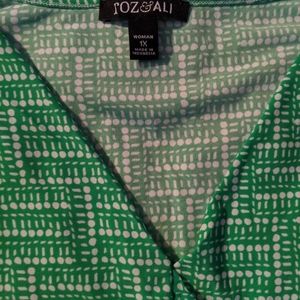 Women's size 1x green sleeveless top